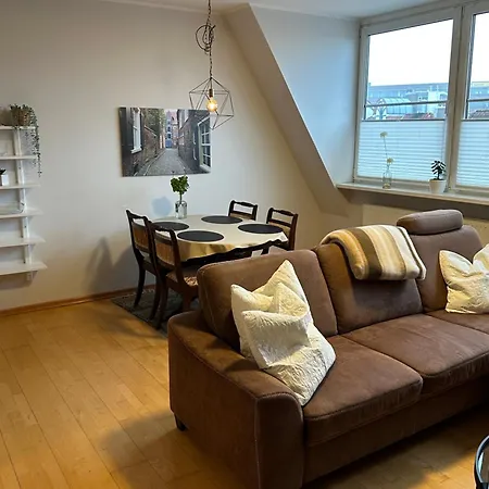 Grosszuegige, Zentrale In * Leer