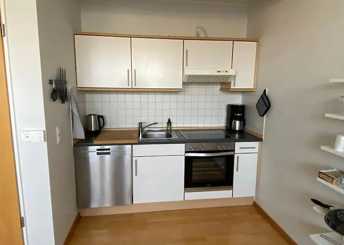 Grosszuegige, Zentrale In *